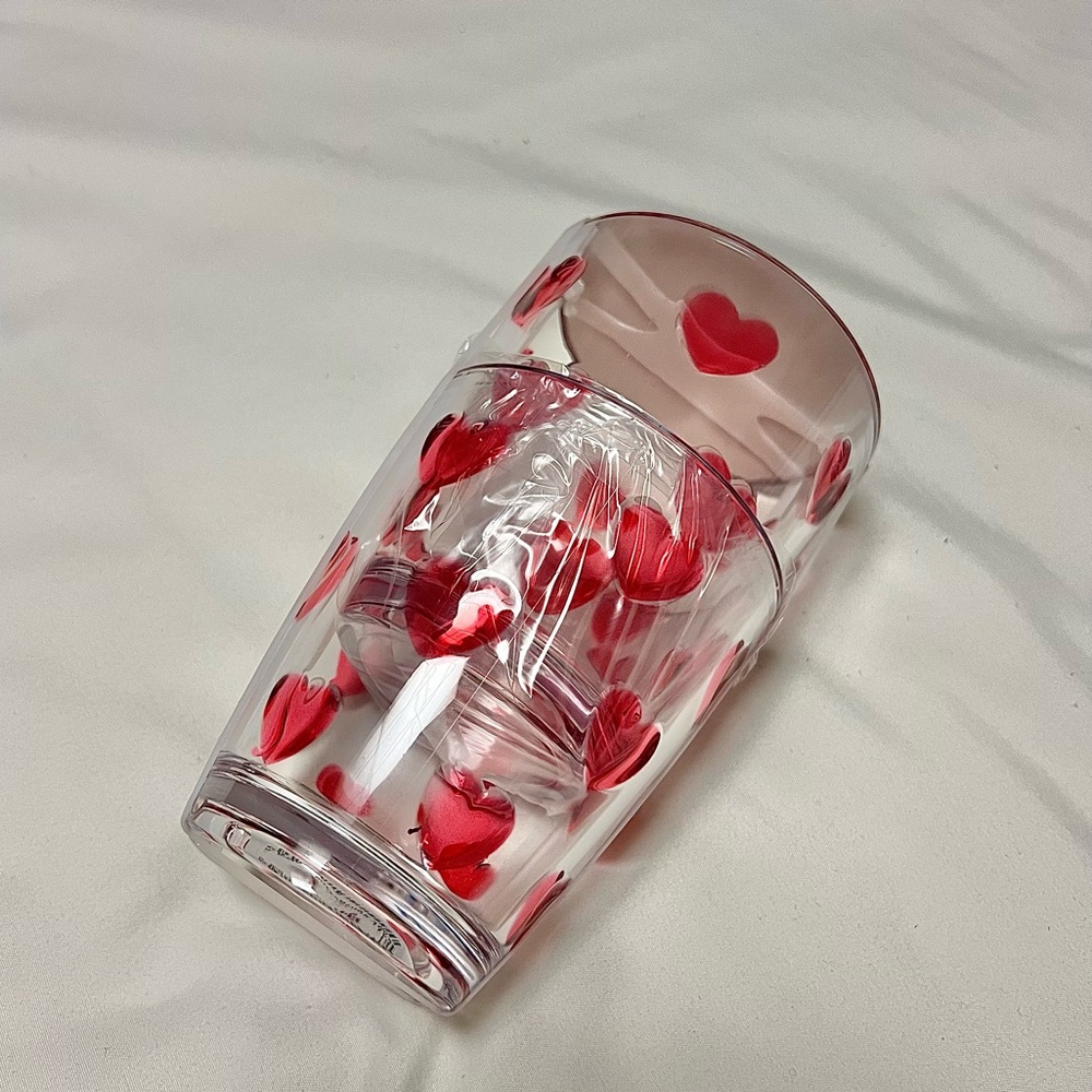 Cupcakes and Cashmere Cups